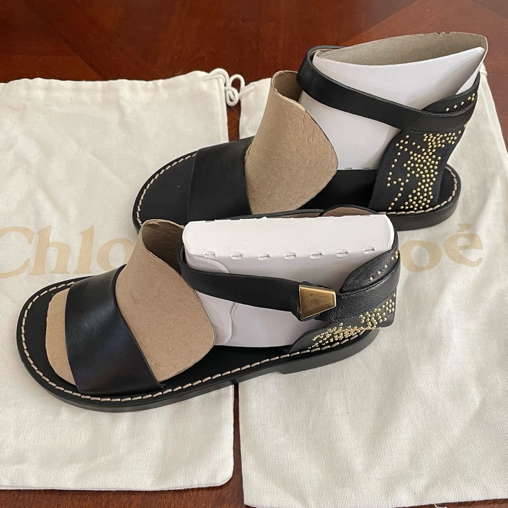 NEW CHLOE Suzanna Studded Leather Ankle Strap Sandals - - Picture 2 of 8
